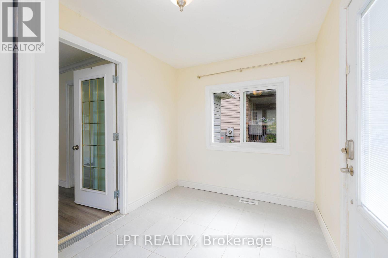 837 Montsell Avenue, Georgina, Ontario  L0E 1S0 - Photo 8 - N13795332