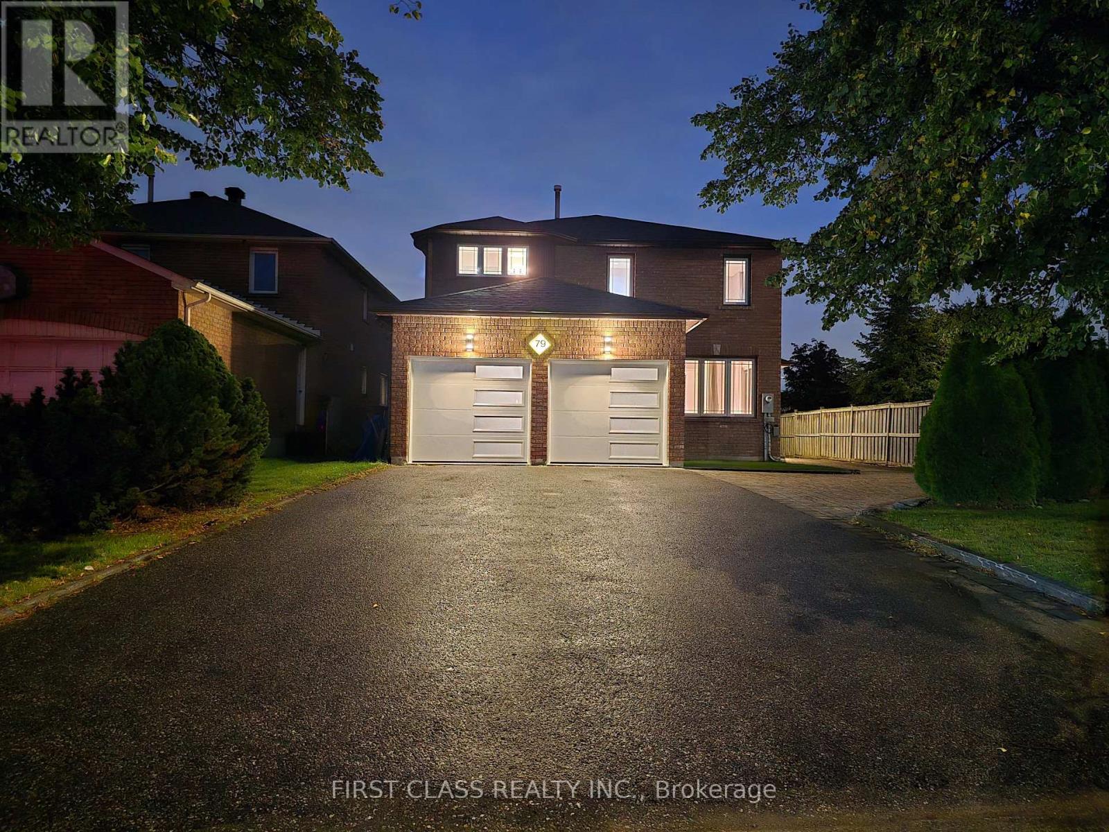 79 Lagani Avenue, Richmond Hill, Ontario  L4B 3C6 - Photo 4 - N13795574