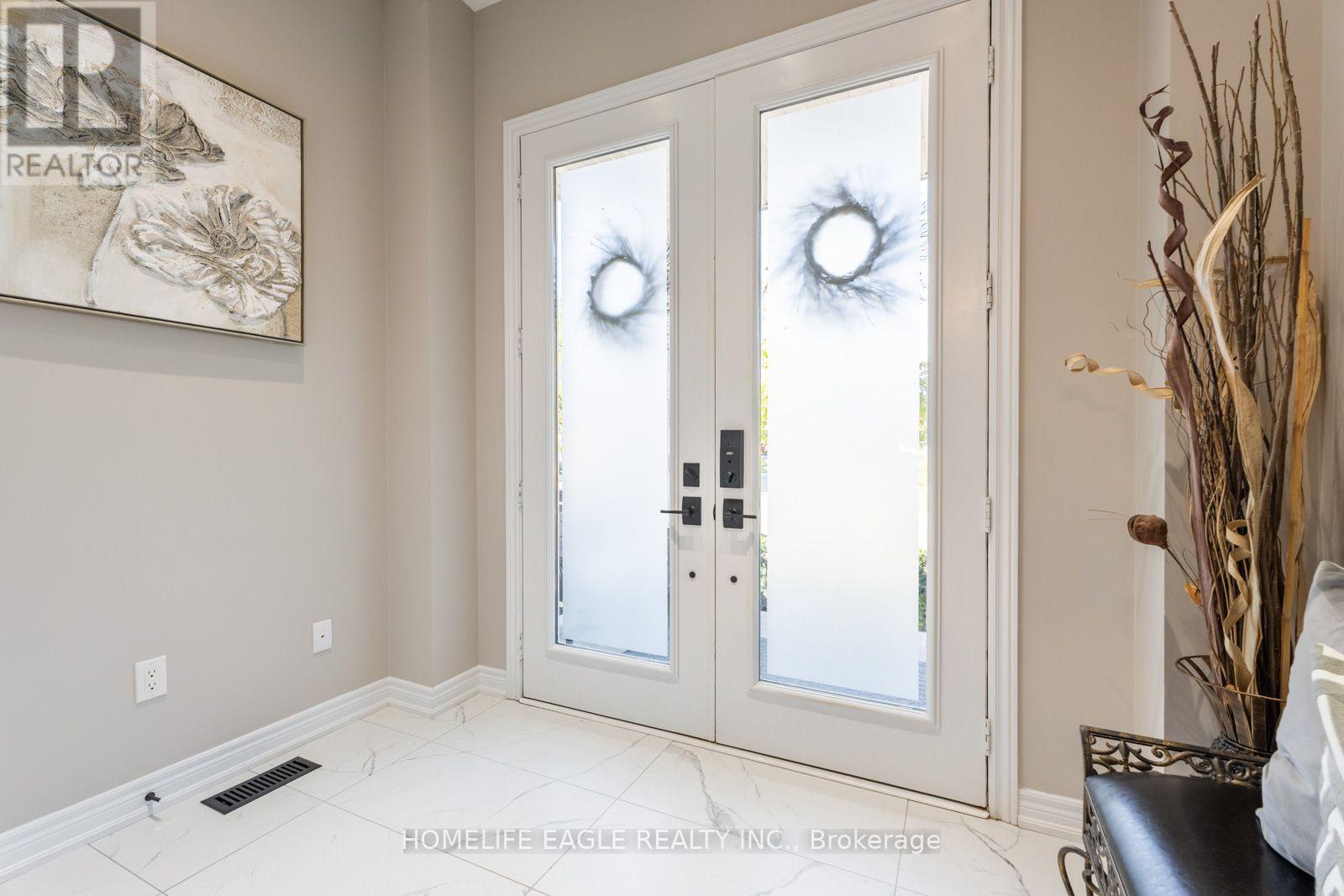 164 Sunset Vista Court, Aurora, Ontario  L4G 3Y1 - Photo 4 - N13795650