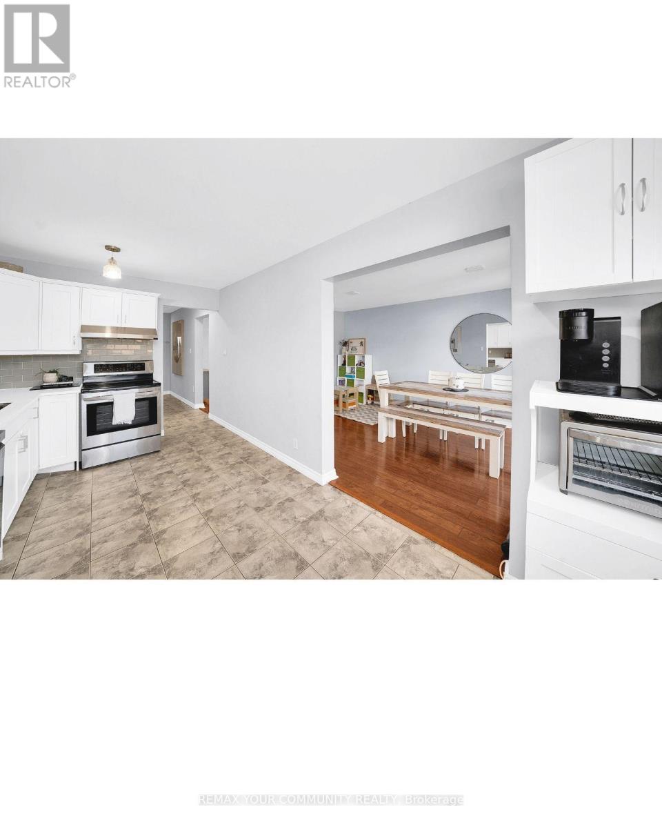 420 Britannia Avenue, Bradford West Gwillimbury, Ontario  L3Z 1A7 - Photo 11 - N13795706