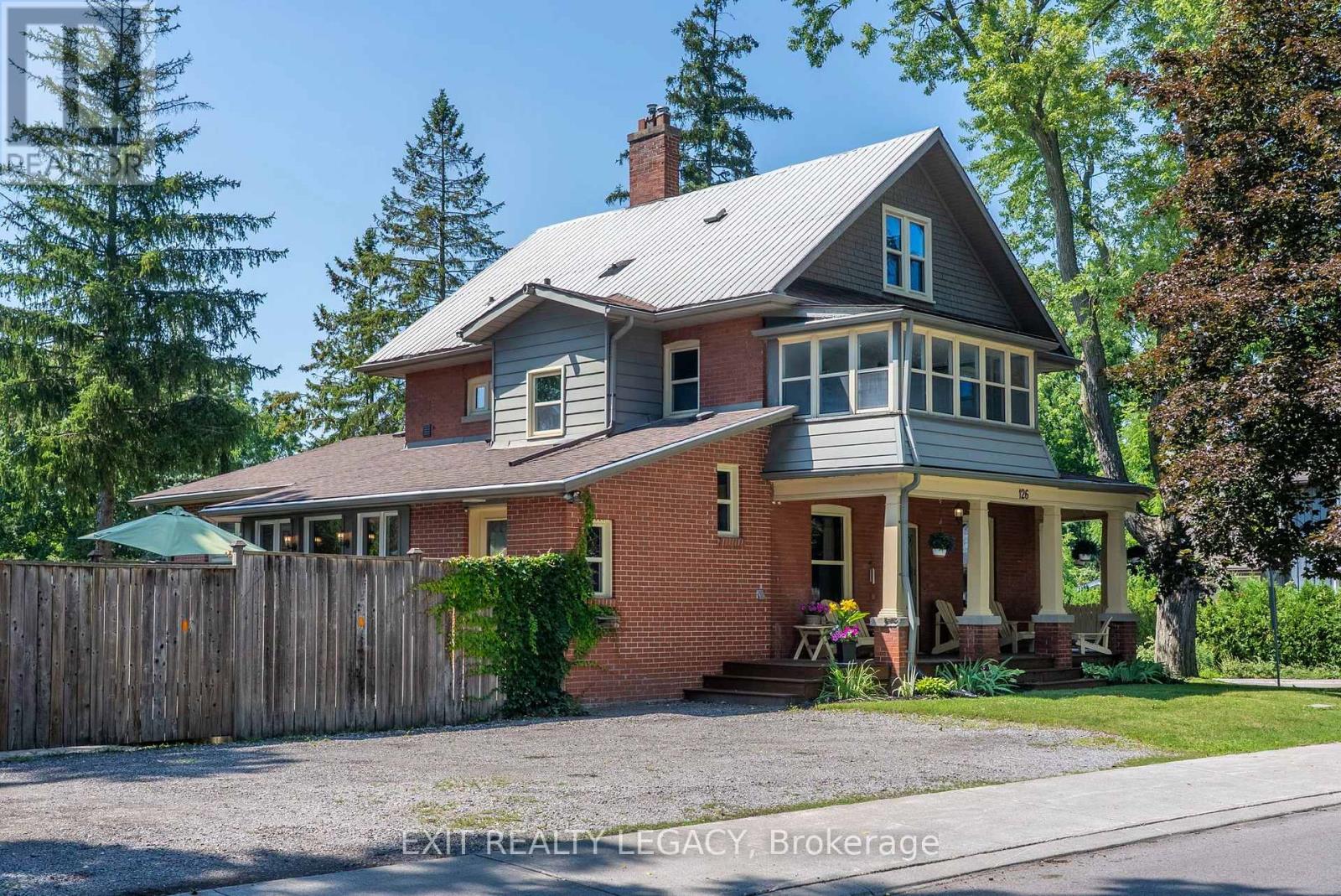 126 TEMPERANCE STREET, aurora (aurora village), Ontario