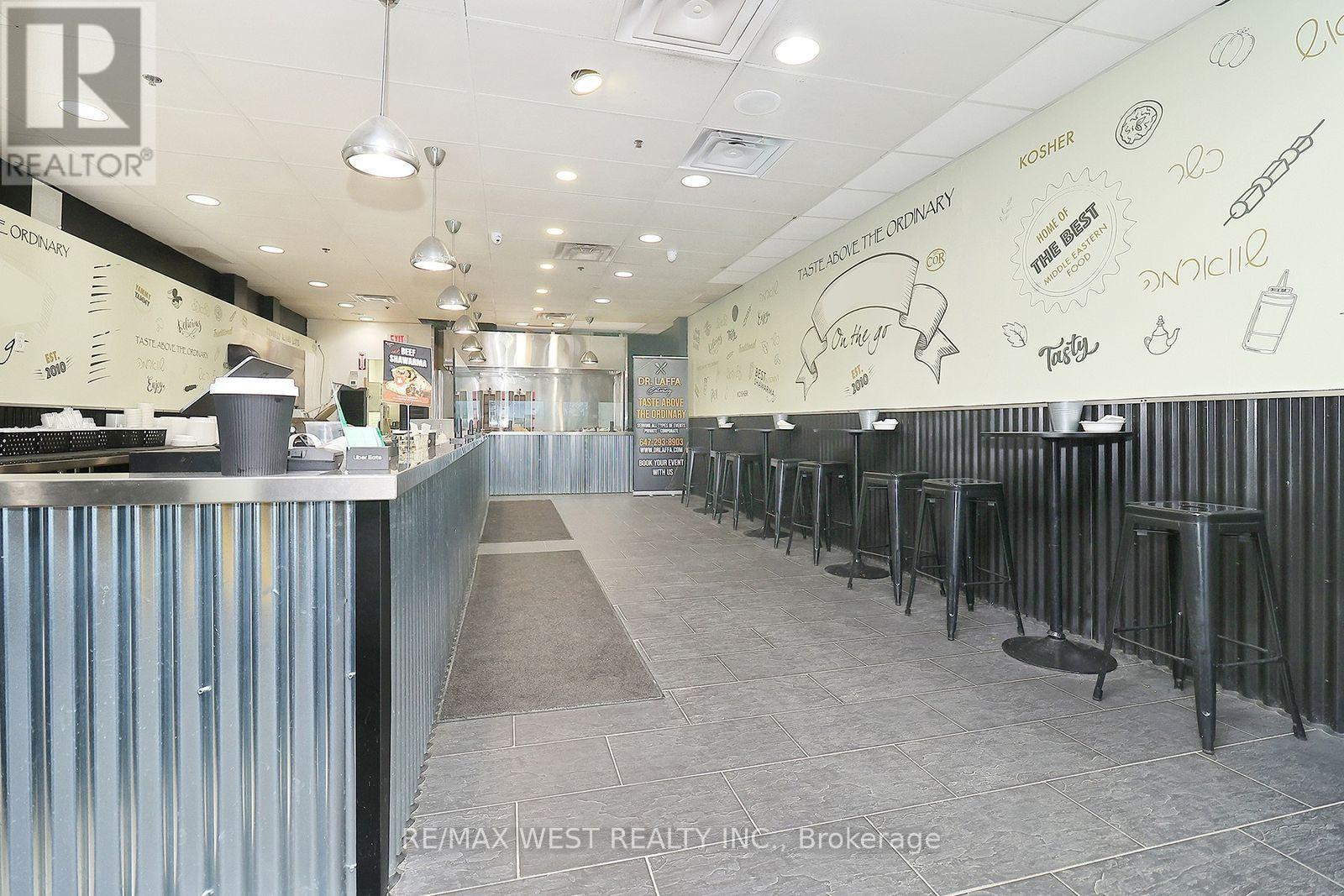 21 - 1118 CENTRE STREET, Vaughan, Ontario