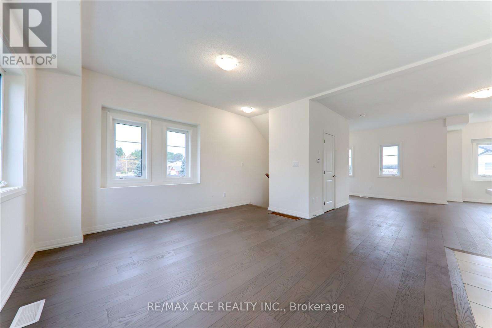 2 Lahey Crescent, Penetanguishene, Ontario  L9M 0W1 - Photo 15 - S13795668