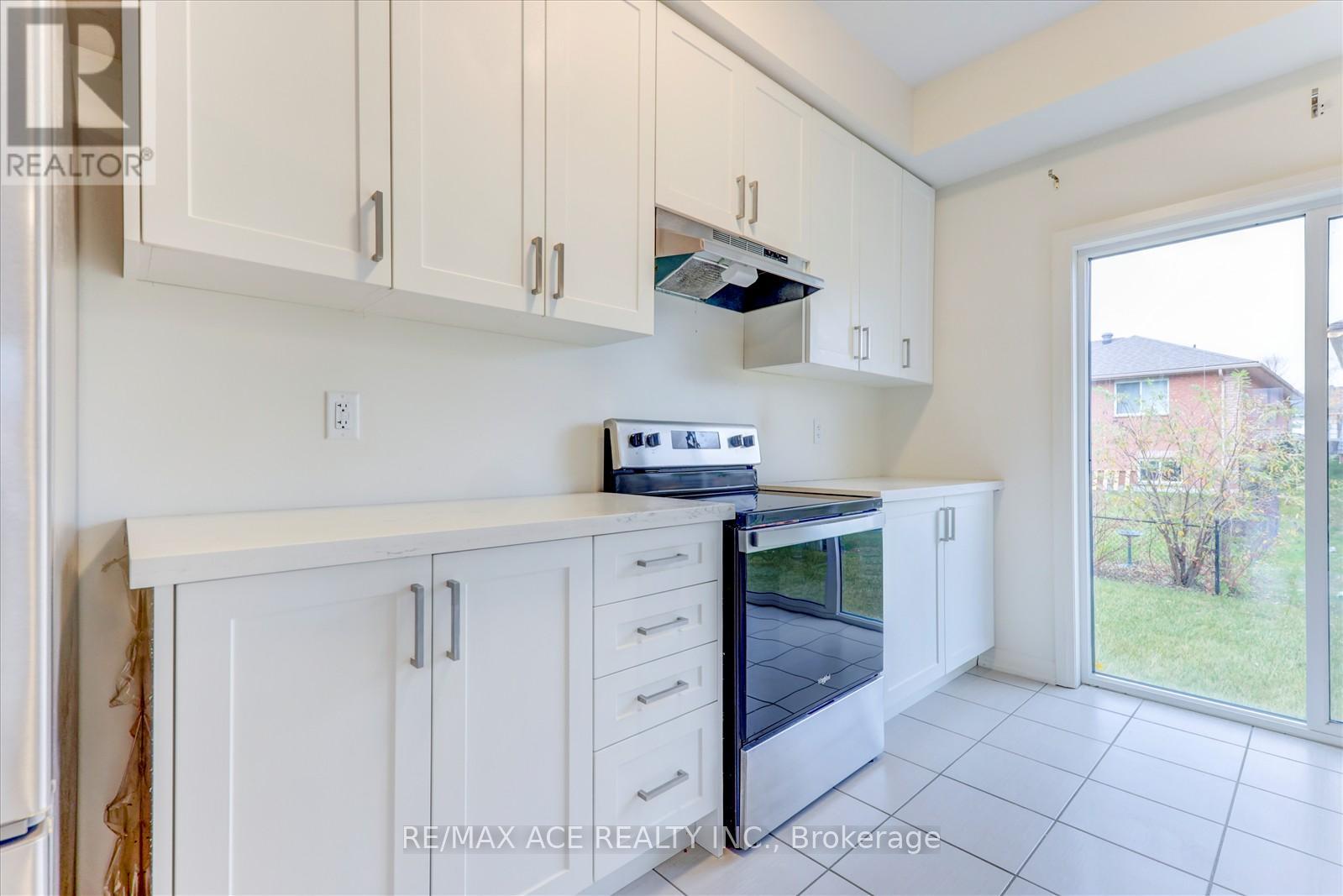 2 Lahey Crescent, Penetanguishene, Ontario  L9M 0W1 - Photo 18 - S13795668