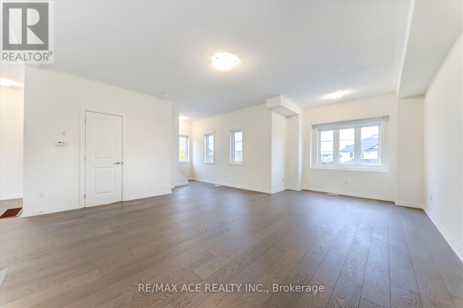2 Lahey Crescent, Penetanguishene, Ontario  L9M 0W1 - Photo 24 - S13795668