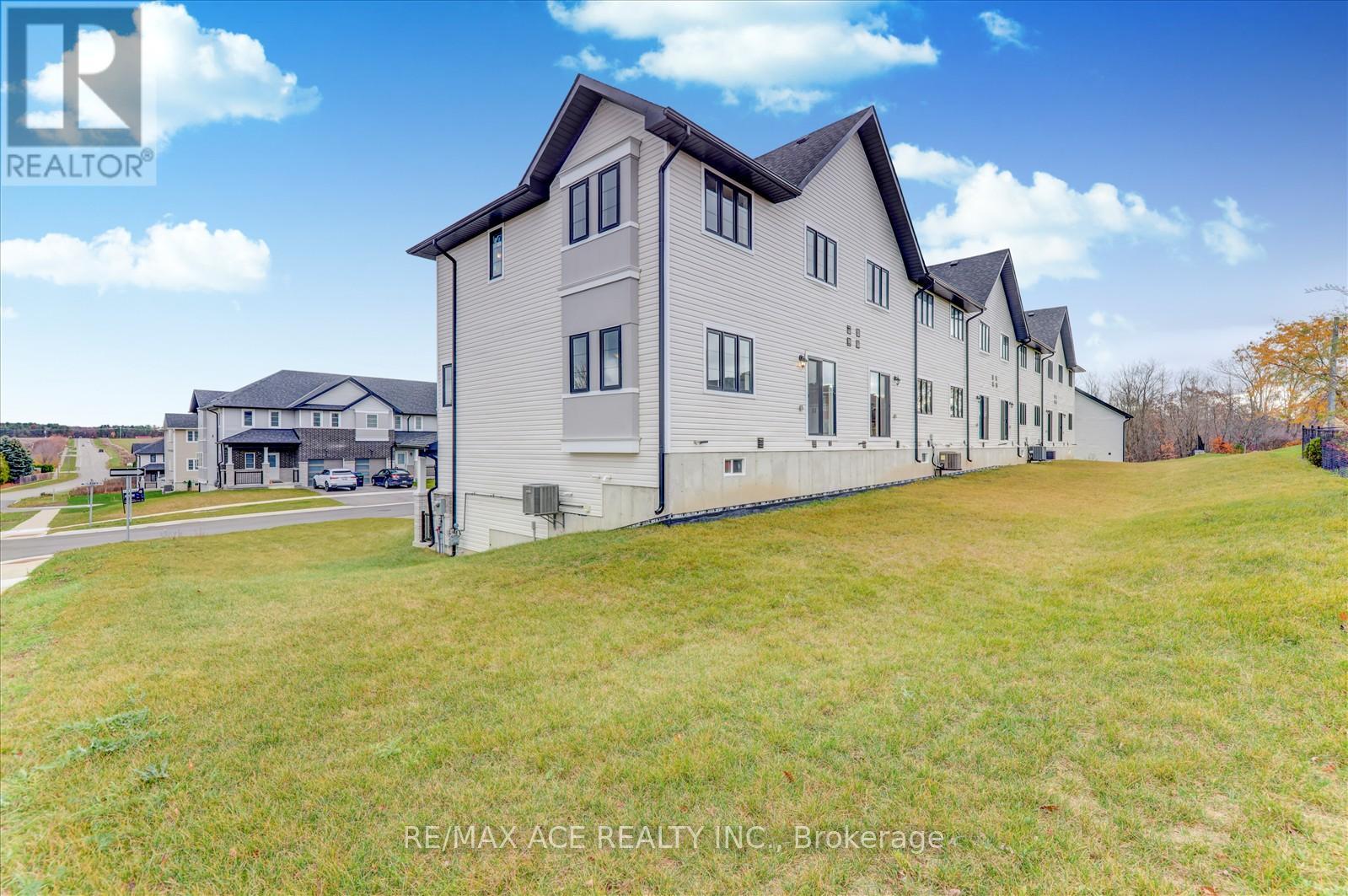 2 Lahey Crescent, Penetanguishene, Ontario  L9M 0W1 - Photo 37 - S13795668