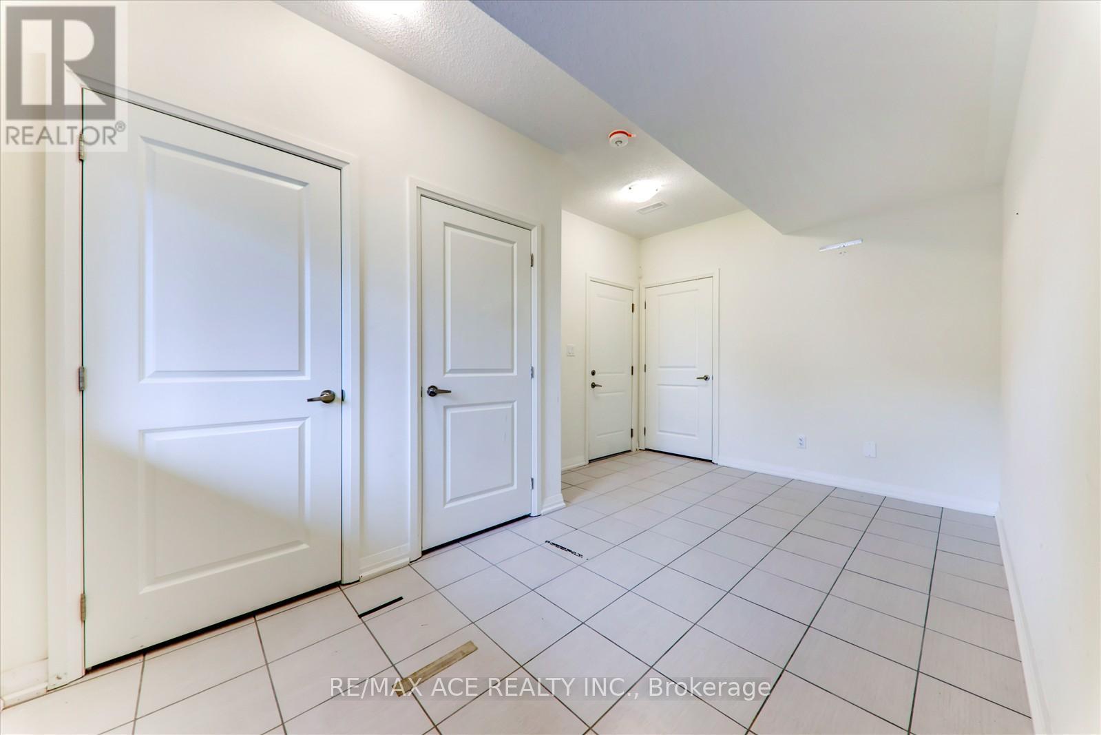 2 Lahey Crescent, Penetanguishene, Ontario  L9M 0W1 - Photo 9 - S13795668