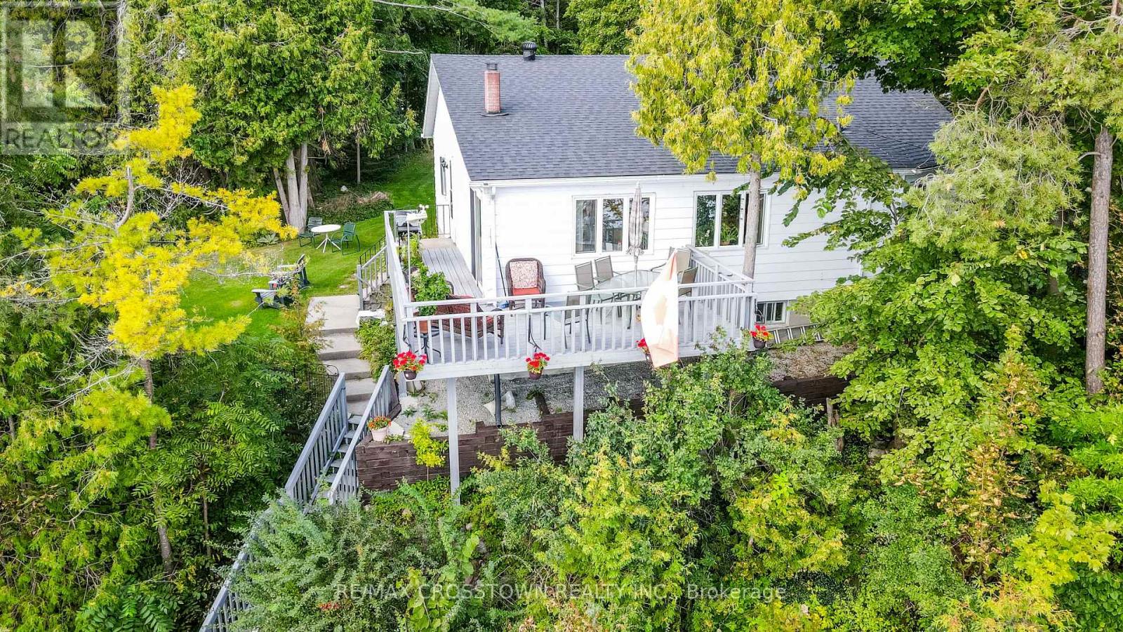 2 Pemberton Lane, Oro-Medonte, Ontario  L0L 2L0 - Photo 17 - S13795732