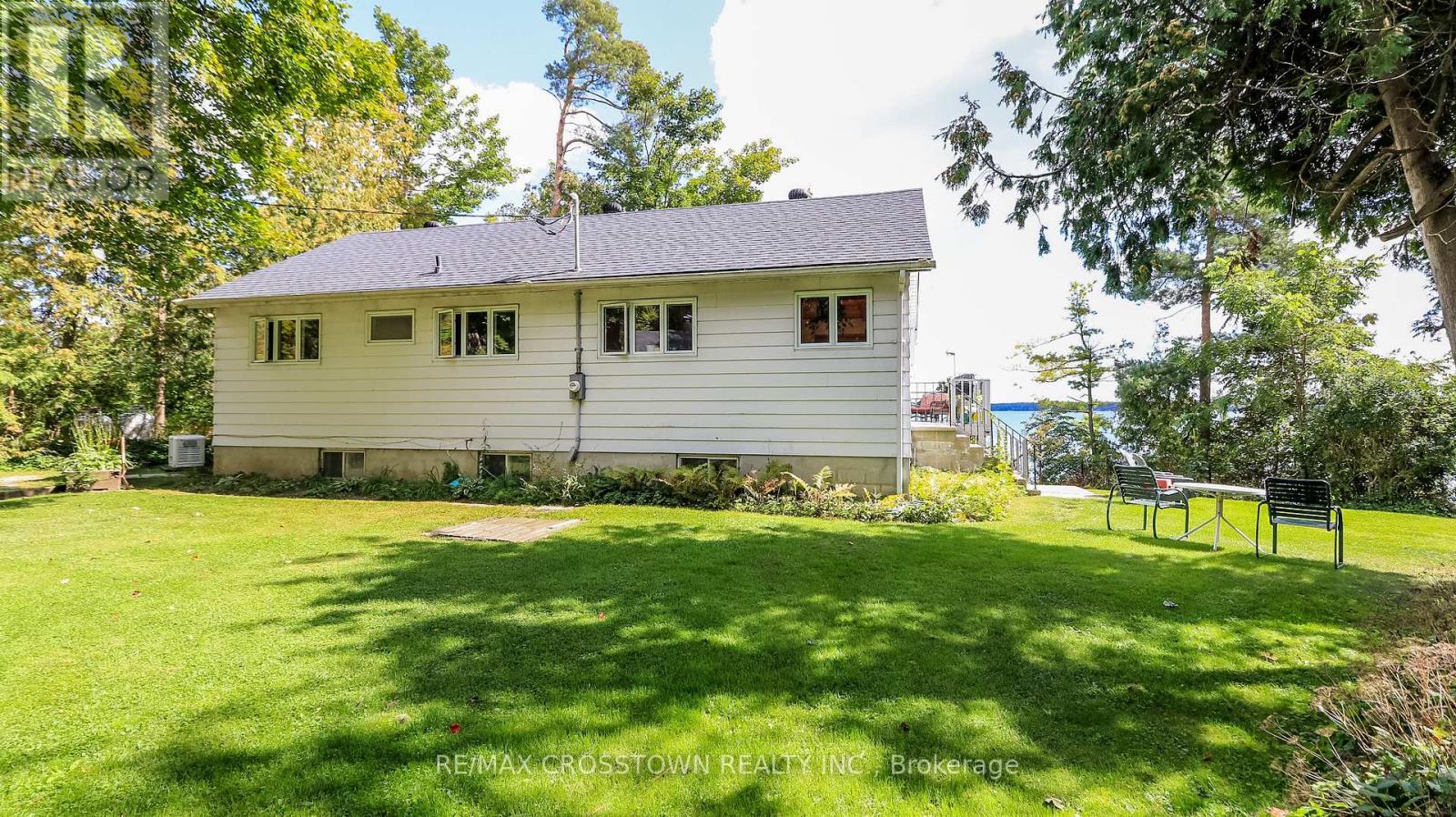 2 Pemberton Lane, Oro-Medonte, Ontario  L0L 2L0 - Photo 8 - S13795732