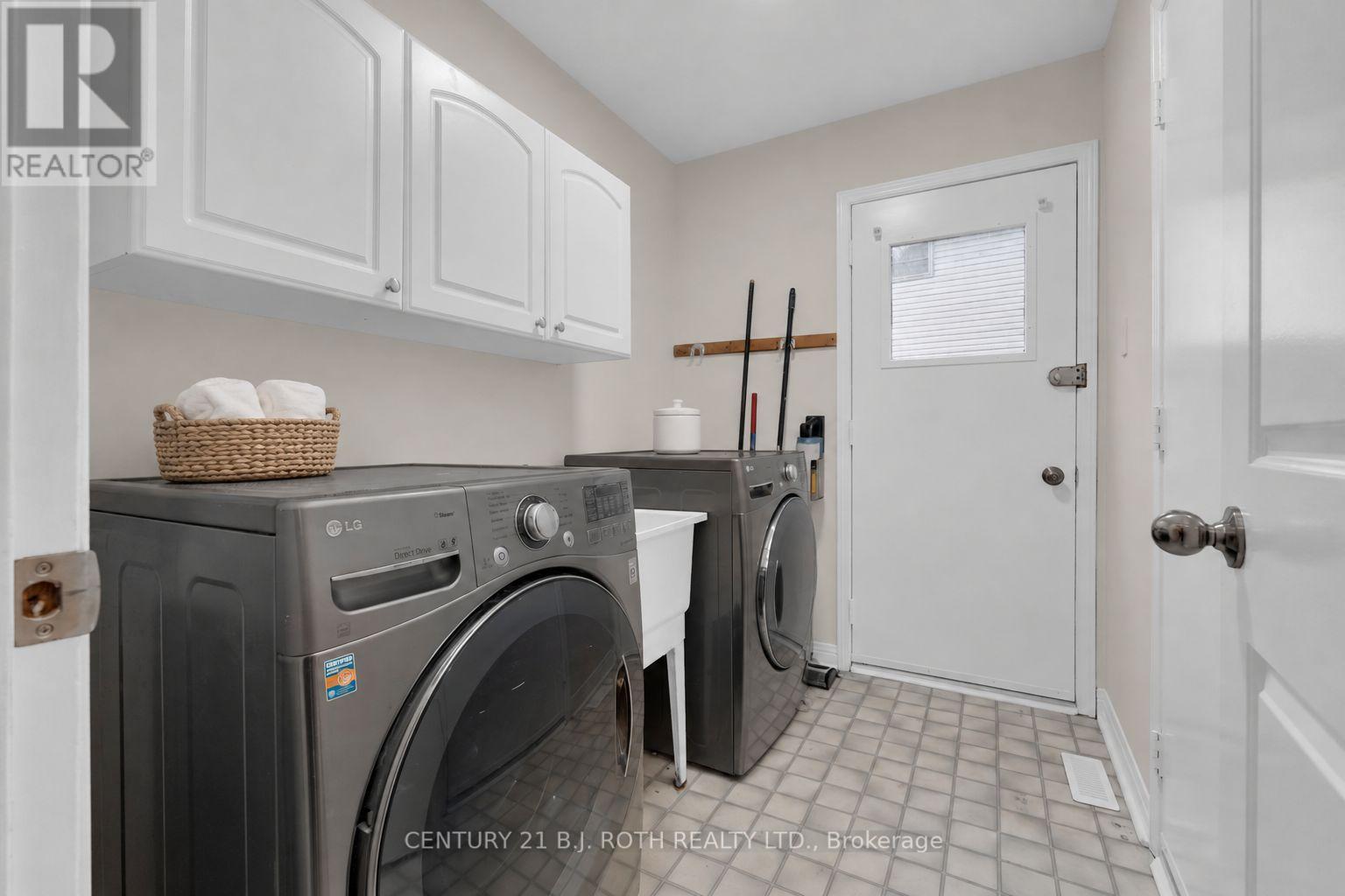 131 Browning Trail, Barrie, Ontario  L4N 6R2 - Photo 16 - S13795912