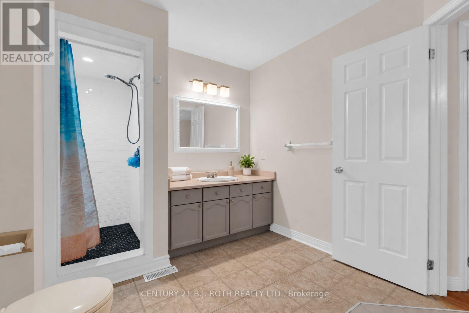 131 Browning Trail, Barrie, Ontario  L4N 6R2 - Photo 22 - S13795912