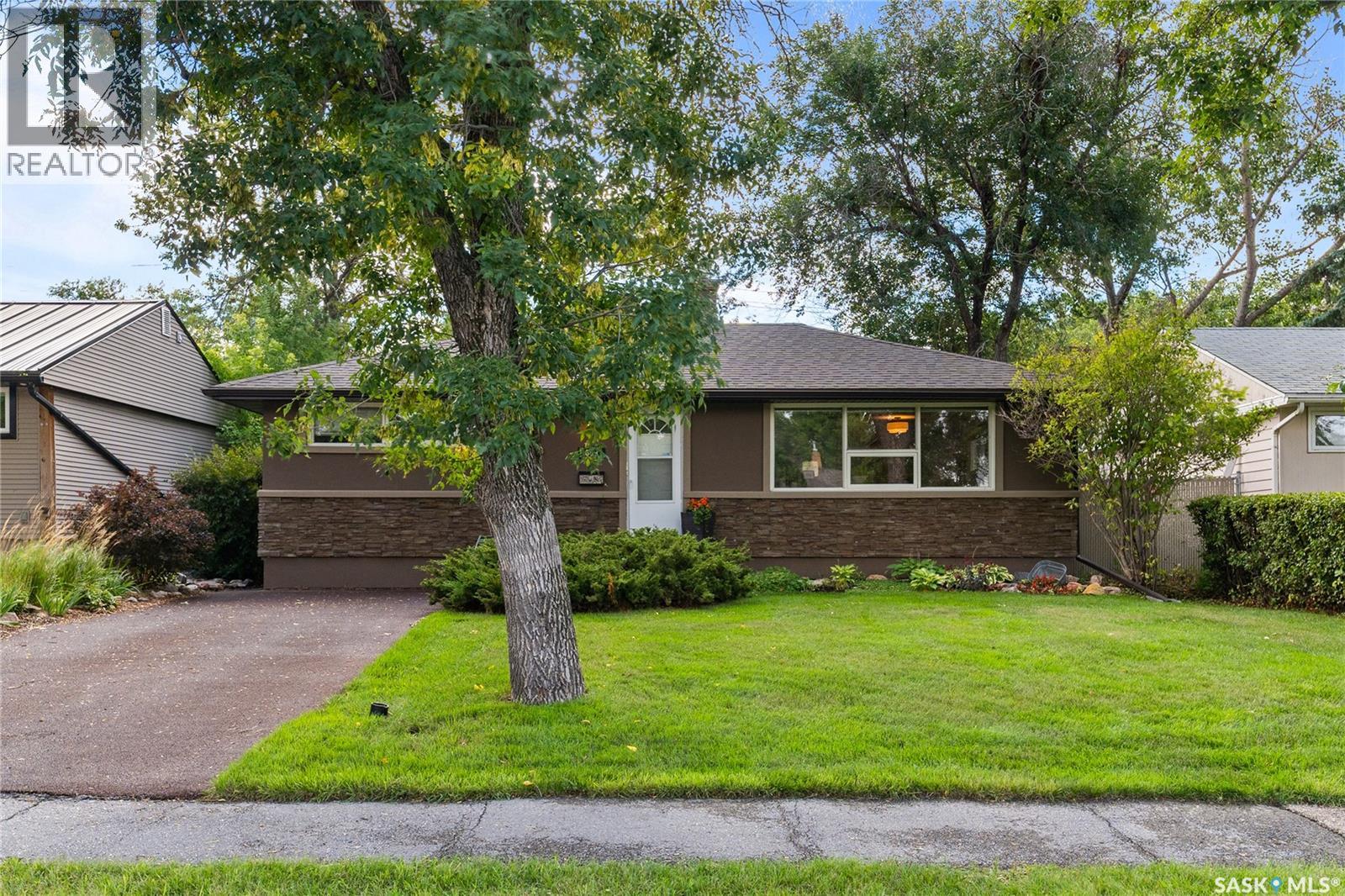 609 18th Avenue E, Regina, Saskatchewan  S4N 1E6 - Photo 1 - SK048528