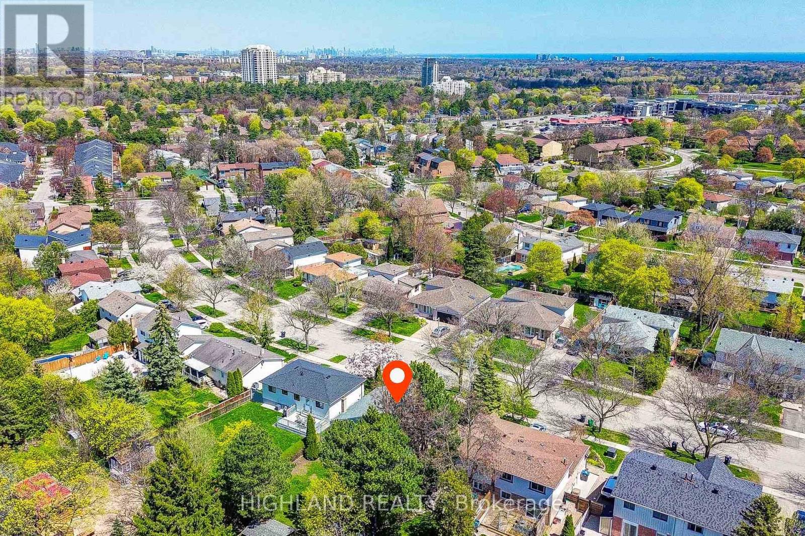 2231 Buttonbush Crescent, Mississauga, Ontario  L5L 1C4 - Photo 50 - W13795636