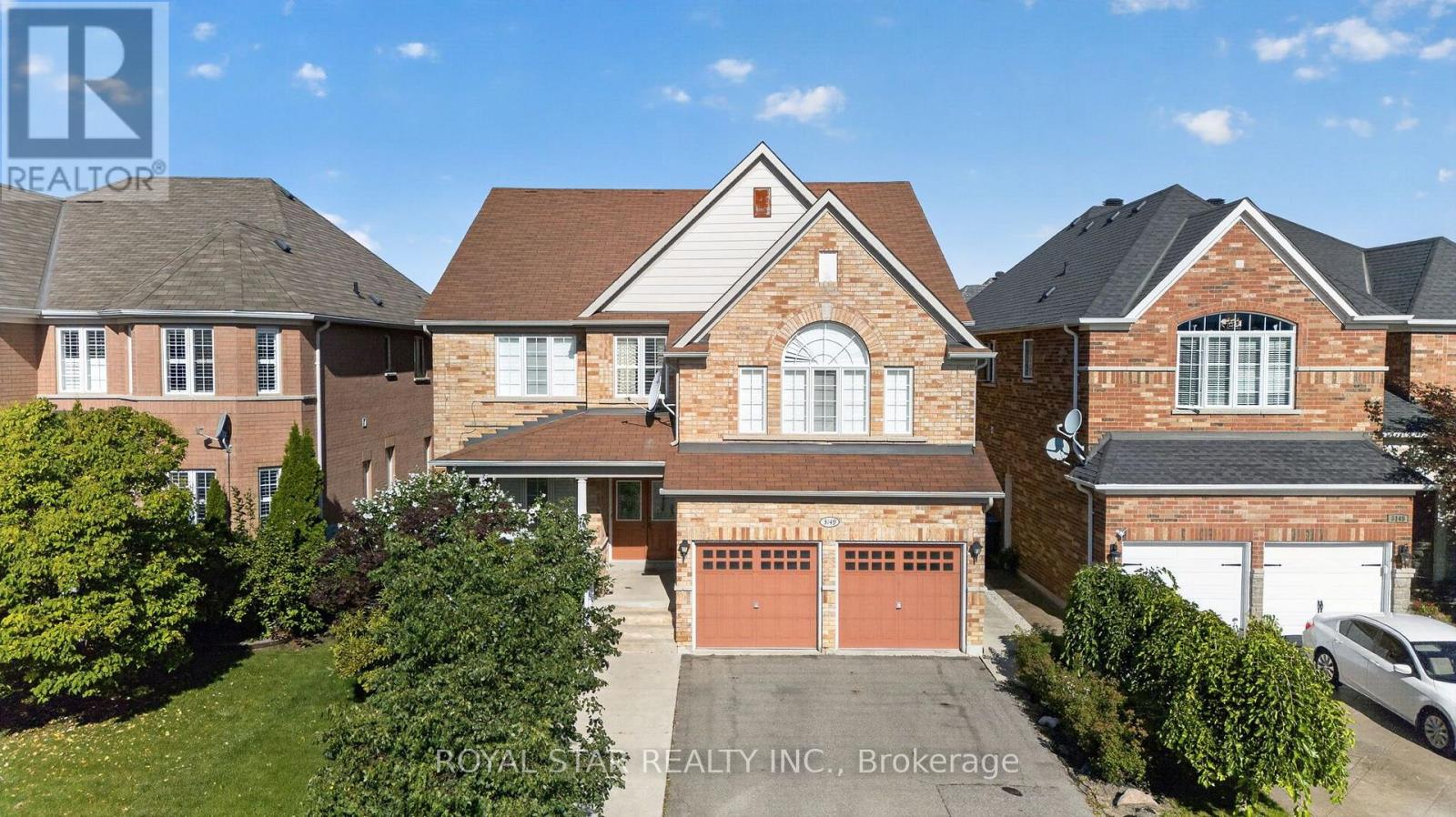 3149 Gladish Grove, Mississauga, Ontario  L5M 0C3 - Photo 3 - W13795670