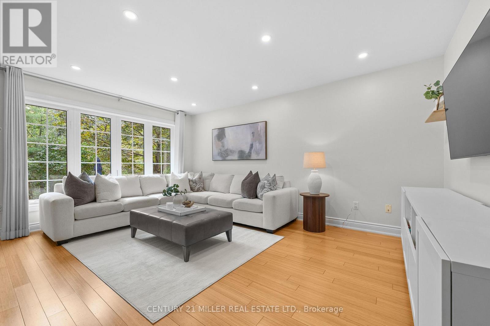2495 Wooden Hill Circle, Oakville, Ontario  L6M 4E3 - Photo 12 - W13795752
