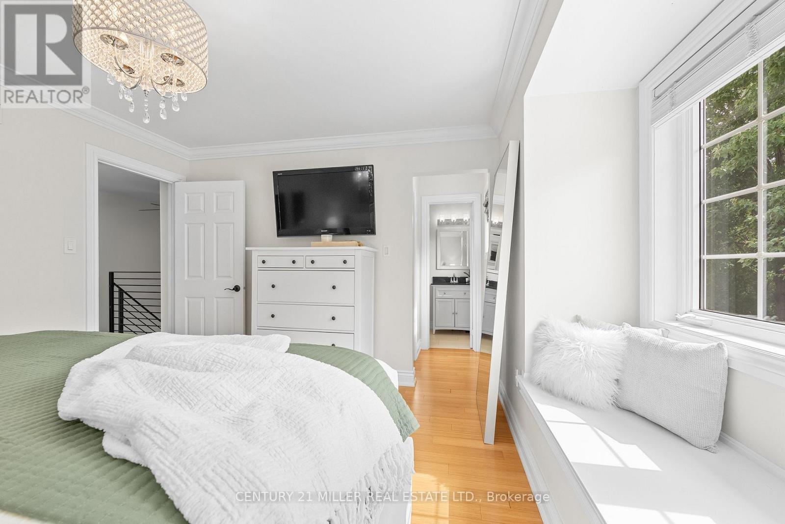 2495 Wooden Hill Circle, Oakville, Ontario  L6M 4E3 - Photo 15 - W13795752