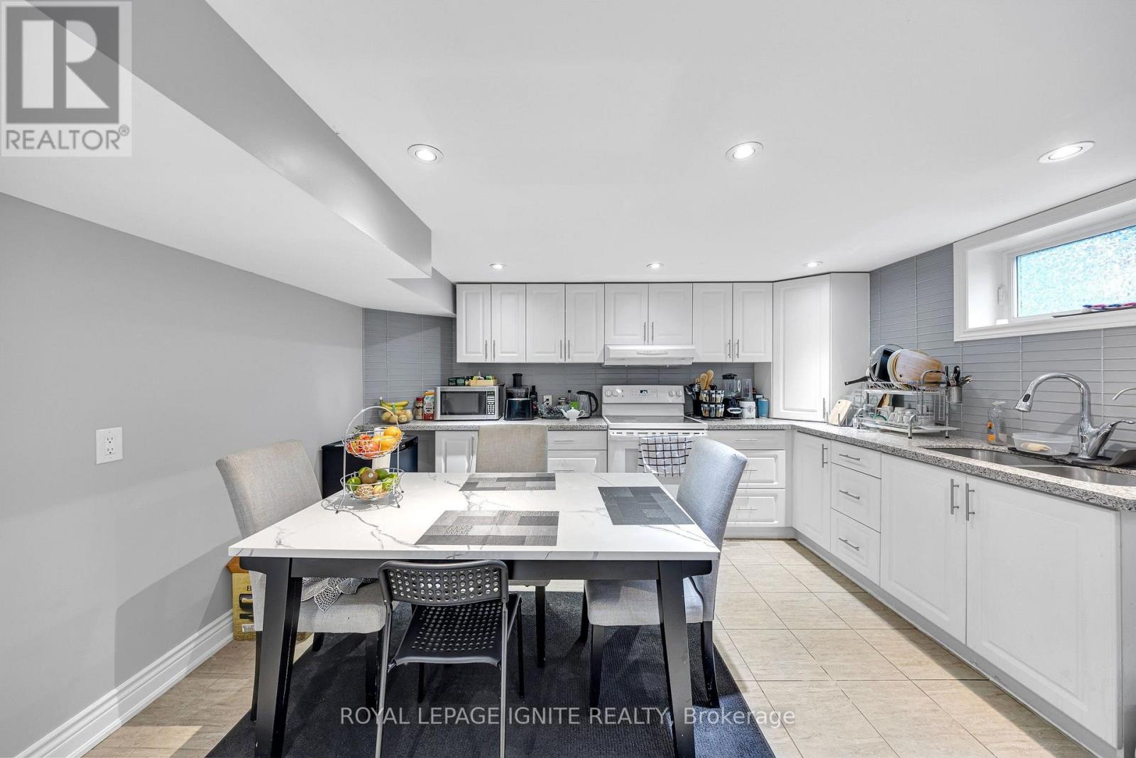 45 Redwater Drive, Toronto, Ontario  M9W 1Z5 - Photo 29 - W13795804