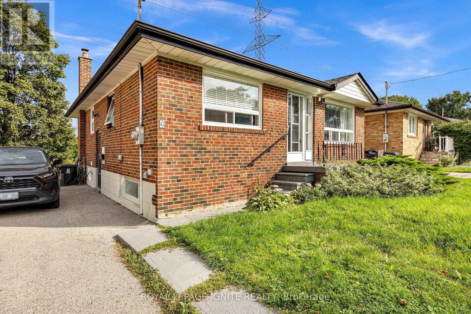 45 Redwater Drive, Toronto, Ontario  M9W 1Z5 - Photo 3 - W13795804