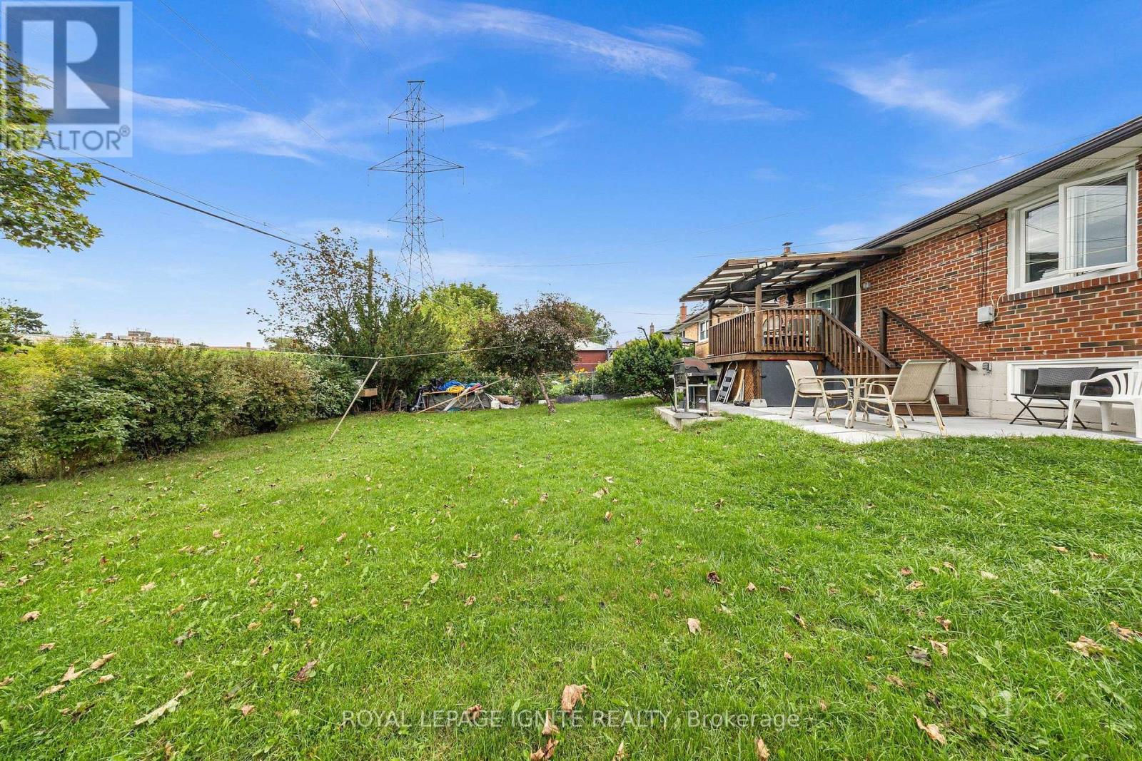 45 Redwater Drive, Toronto, Ontario  M9W 1Z5 - Photo 6 - W13795804