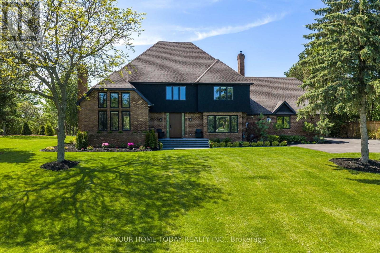 27 Chantelay Crescent, Halton Hills, Ontario  L7G 4S5 - Photo 2 - W13795906