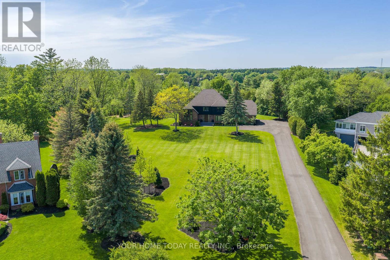 27 Chantelay Crescent, Halton Hills, Ontario  L7G 4S5 - Photo 3 - W13795906
