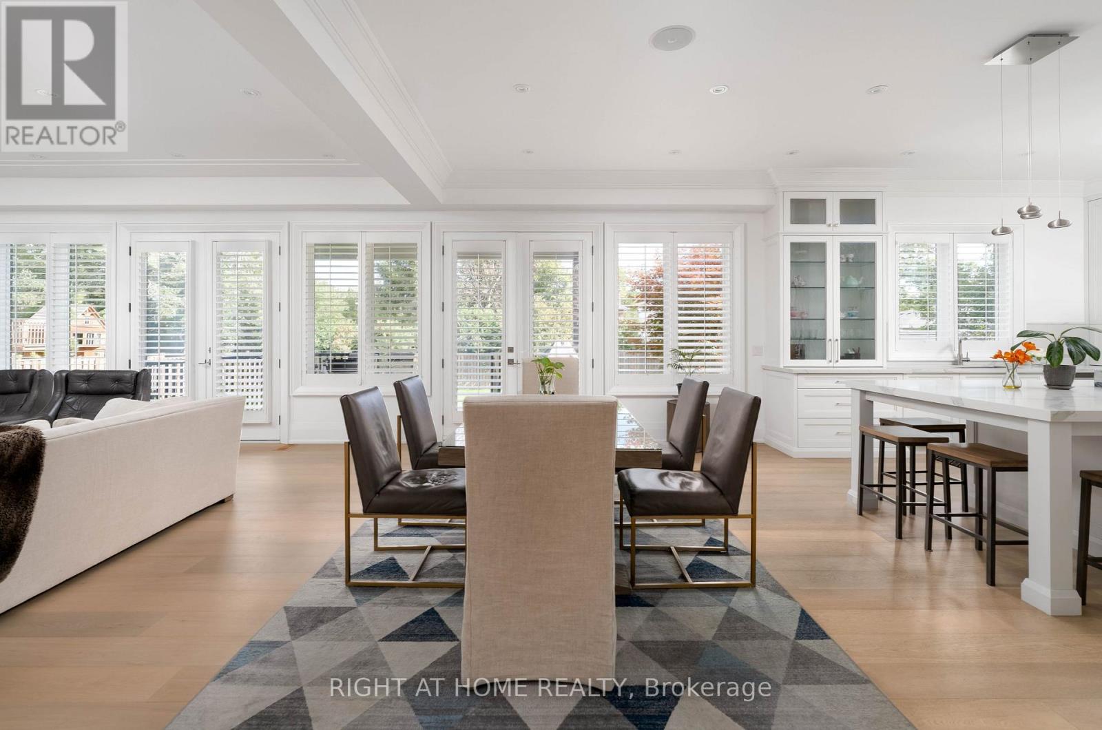 1410 Stanbury Road, Oakville, Ontario  L6L 2J6 - Photo 10 - W13795916