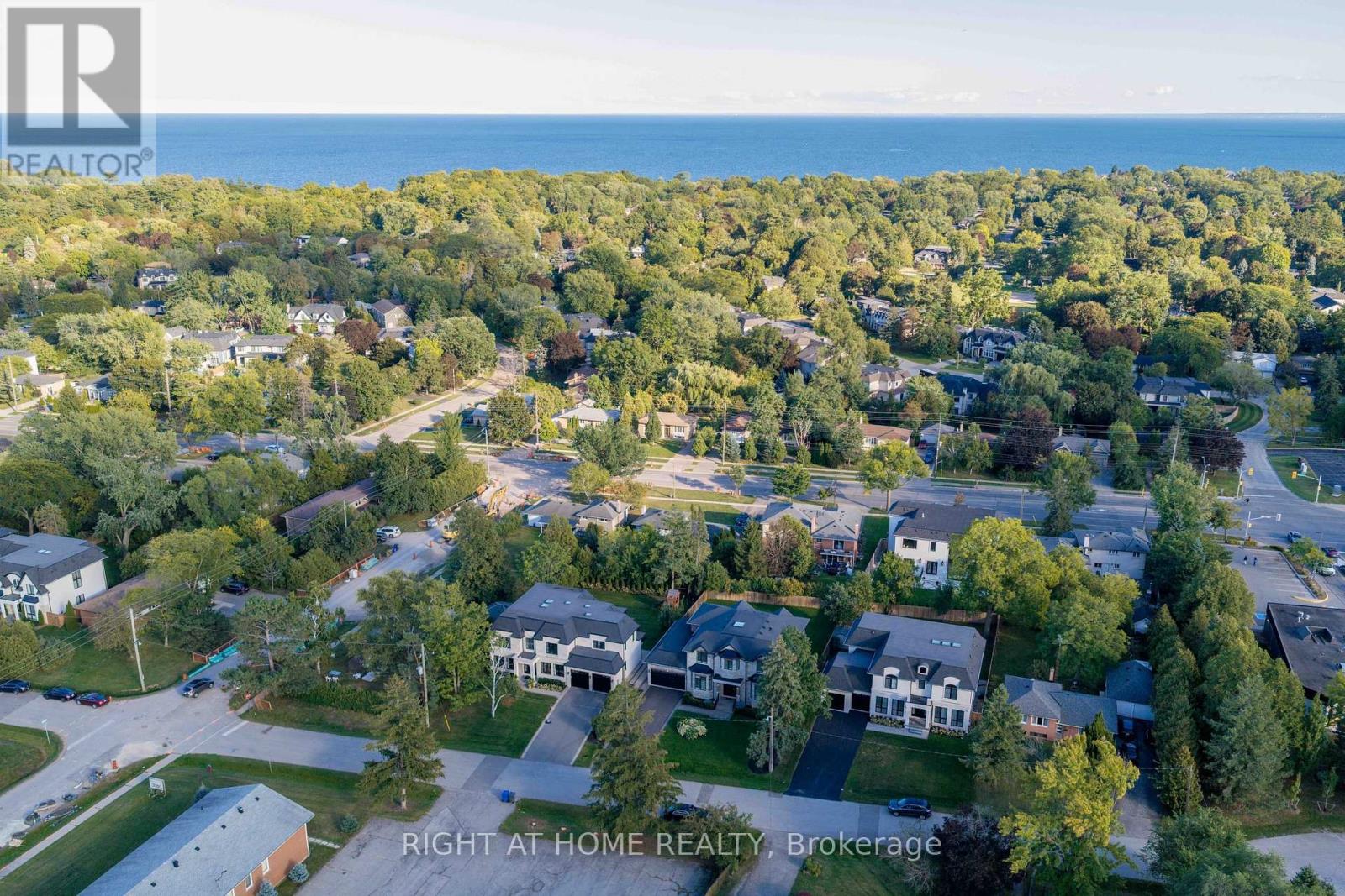 1410 Stanbury Road, Oakville, Ontario  L6L 2J6 - Photo 35 - W13795916