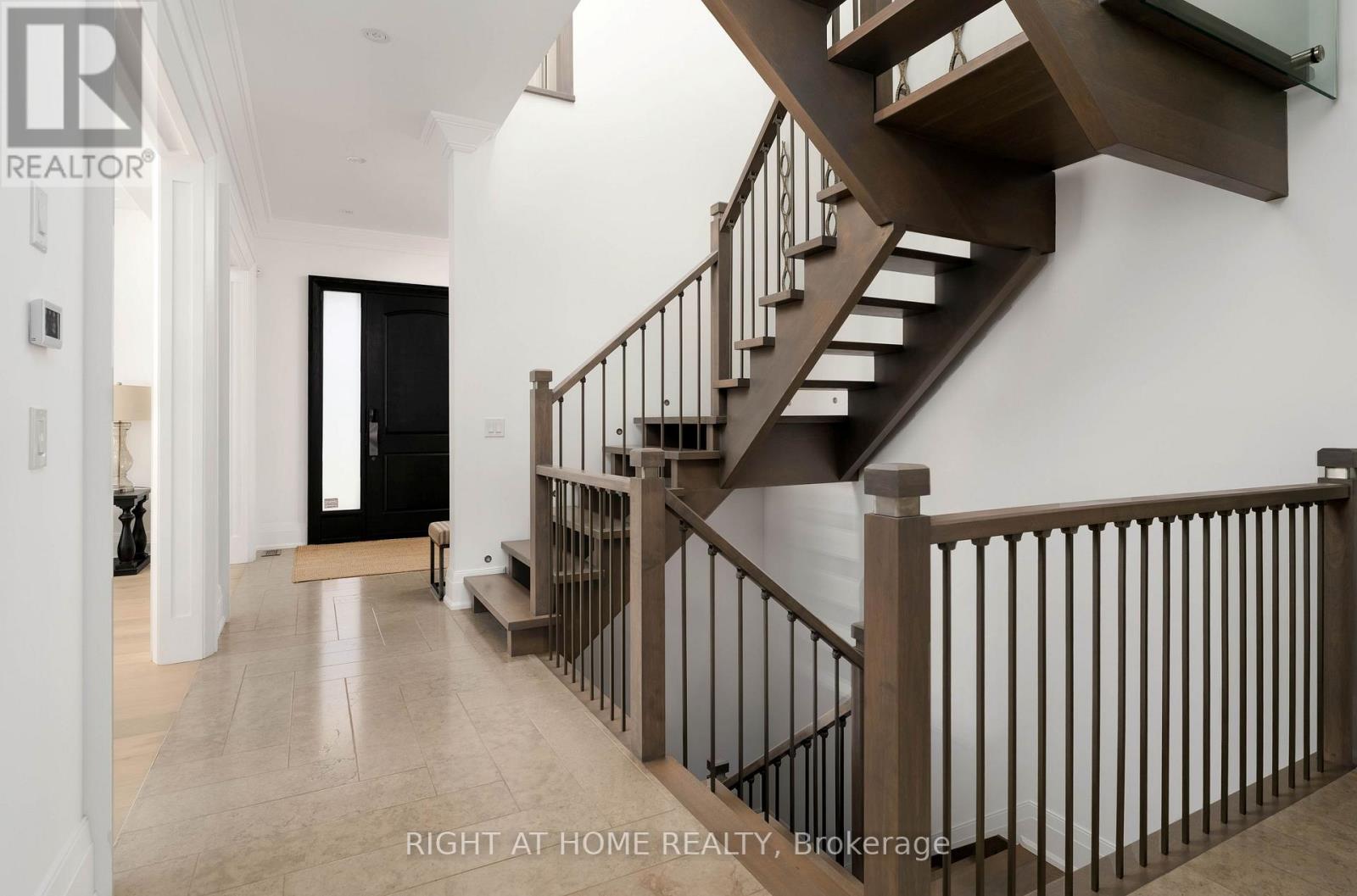 1410 Stanbury Road, Oakville, Ontario  L6L 2J6 - Photo 9 - W13795916