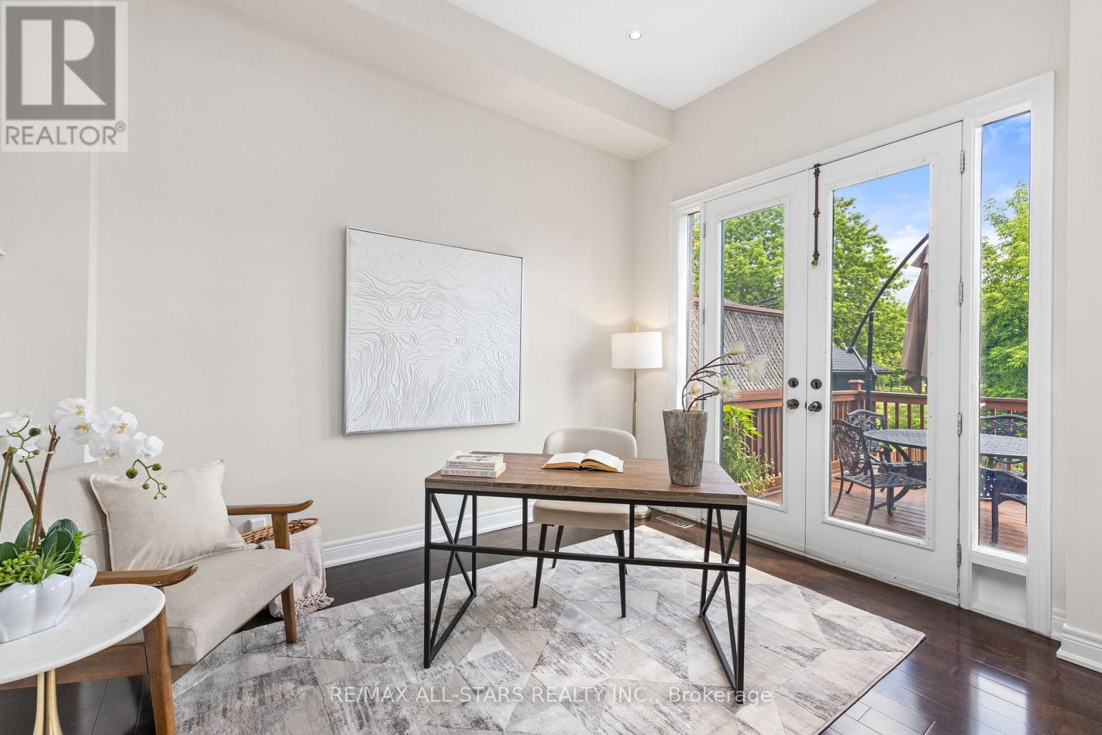 1113b Islington Avenue, Toronto, Ontario  M8Z 4S3 - Photo 13 - W13795920