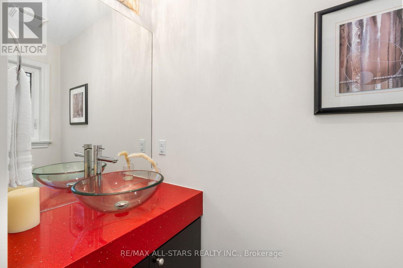 1113b Islington Avenue, Toronto, Ontario  M8Z 4S3 - Photo 15 - W13795920