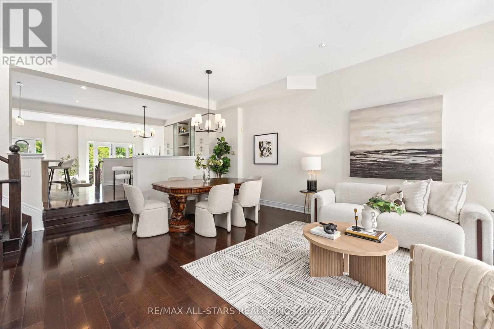 1113b Islington Avenue, Toronto, Ontario  M8Z 4S3 - Photo 4 - W13795920