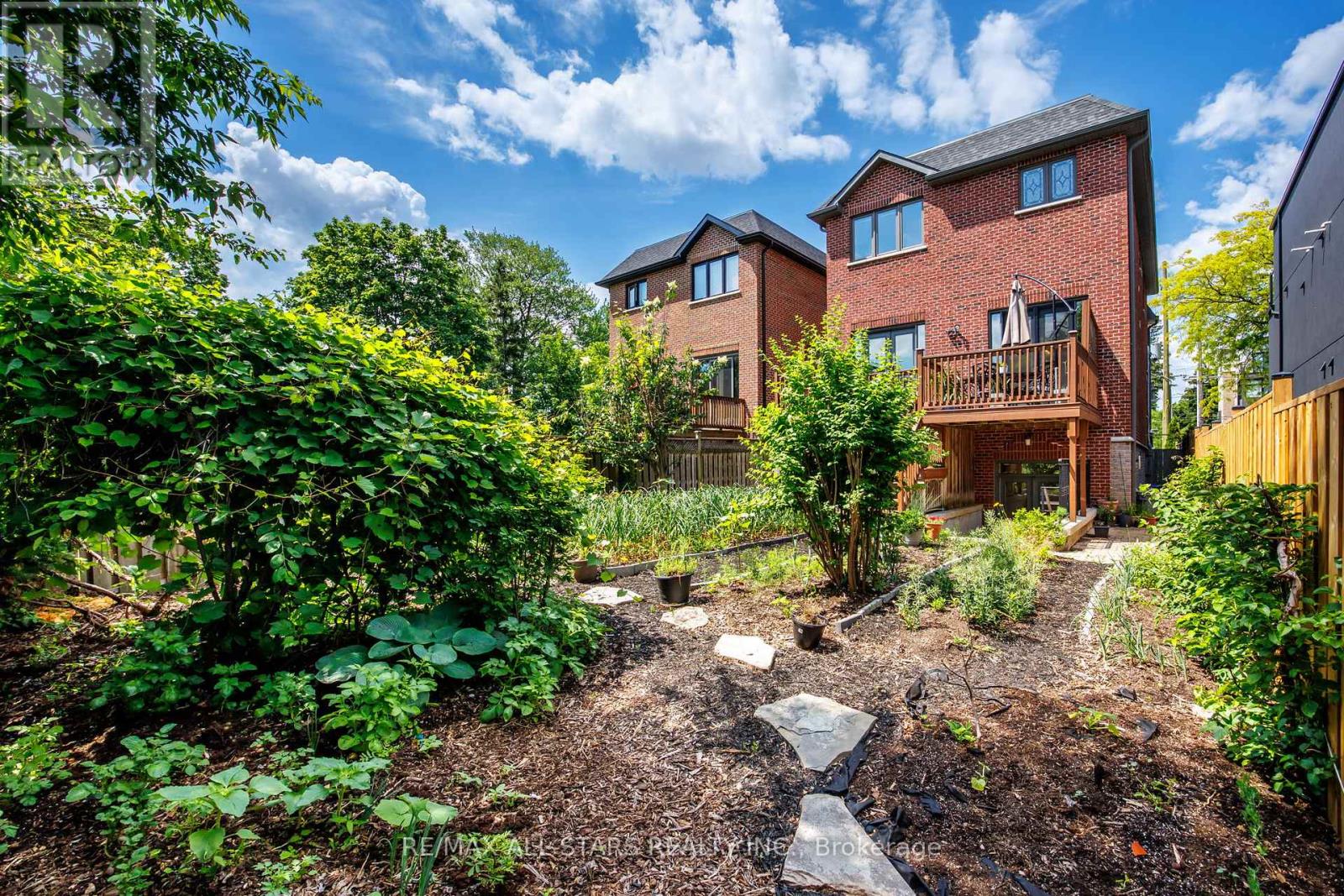 1113b Islington Avenue, Toronto, Ontario  M8Z 4S3 - Photo 43 - W13795920