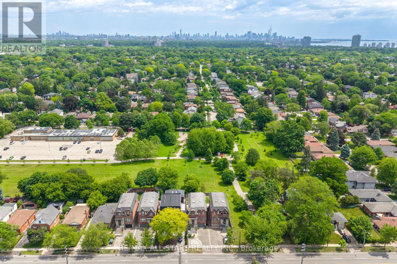 1113b Islington Avenue, Toronto, Ontario  M8Z 4S3 - Photo 45 - W13795920