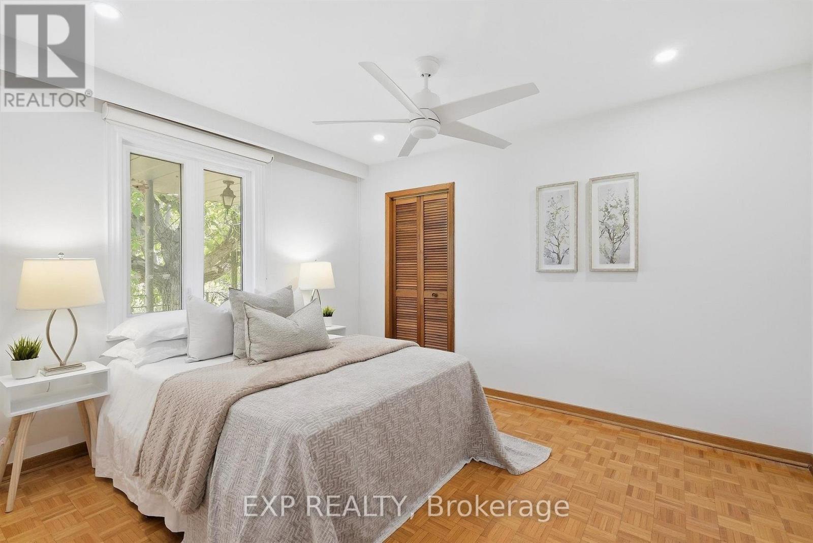 21 Wallasey Avenue, Toronto, Ontario  M9M 1E1 - Photo 22 - W13795928