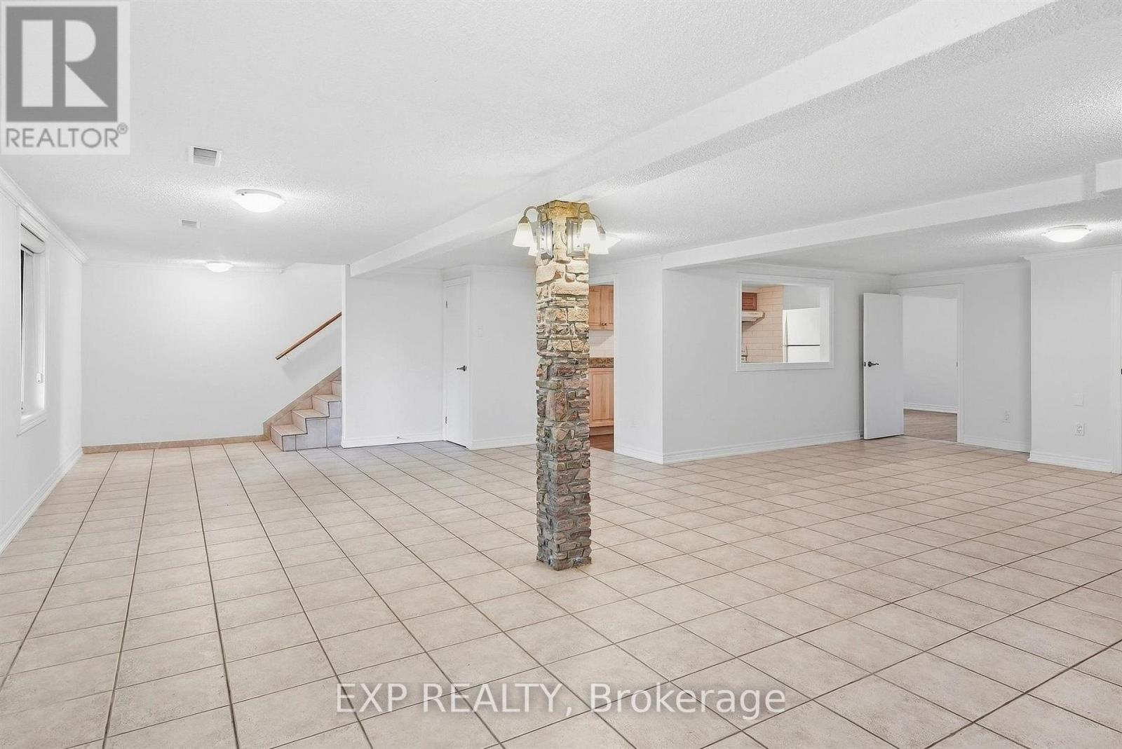 21 Wallasey Avenue, Toronto, Ontario  M9M 1E1 - Photo 30 - W13795928