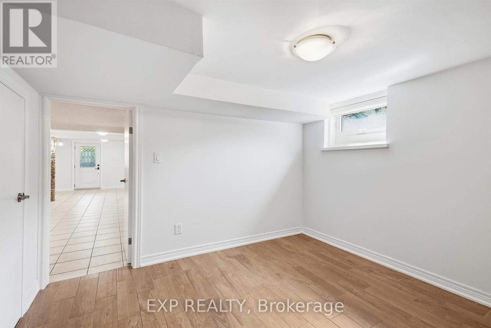 21 Wallasey Avenue, Toronto, Ontario  M9M 1E1 - Photo 34 - W13795928