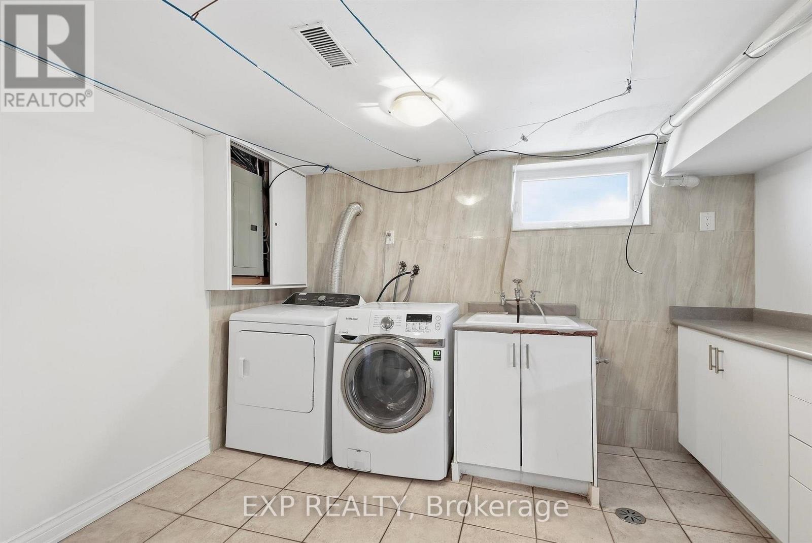 21 Wallasey Avenue, Toronto, Ontario  M9M 1E1 - Photo 36 - W13795928