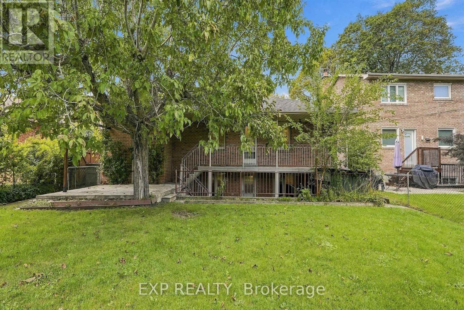21 Wallasey Avenue, Toronto, Ontario  M9M 1E1 - Photo 43 - W13795928