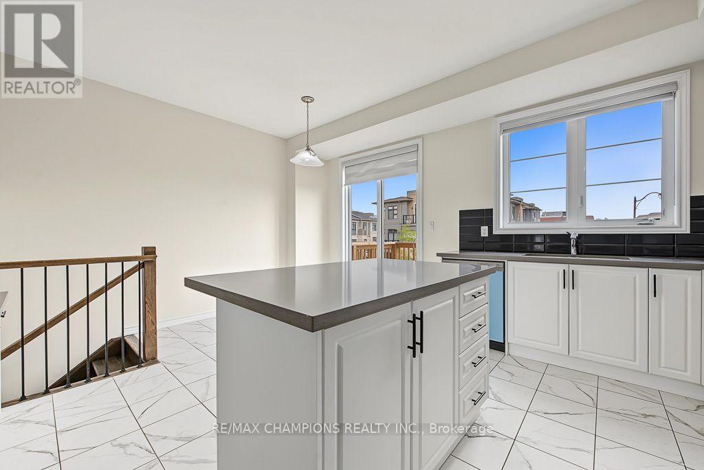 4 Arcola Street, Brampton, Ontario  L6P 4N6 - Photo 15 - W13795934