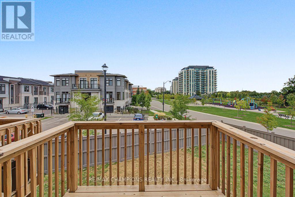 4 Arcola Street, Brampton, Ontario  L6P 4N6 - Photo 2 - W13795934