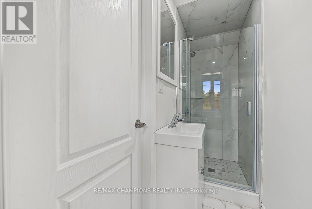 4 Arcola Street, Brampton, Ontario  L6P 4N6 - Photo 28 - W13795934