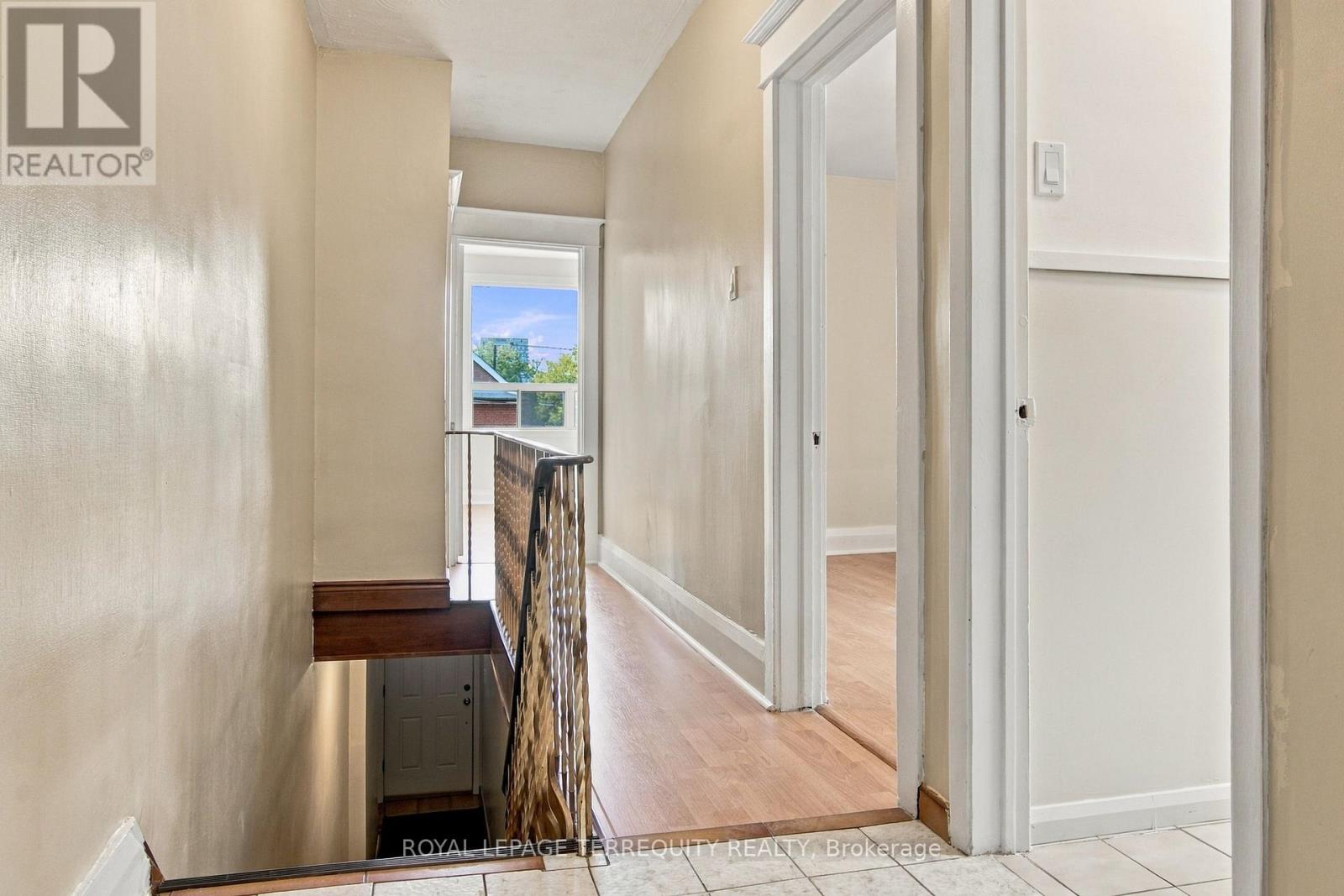 66 Auburn Avenue, Toronto, Ontario  M6H 2L9 - Photo 17 - W13795970