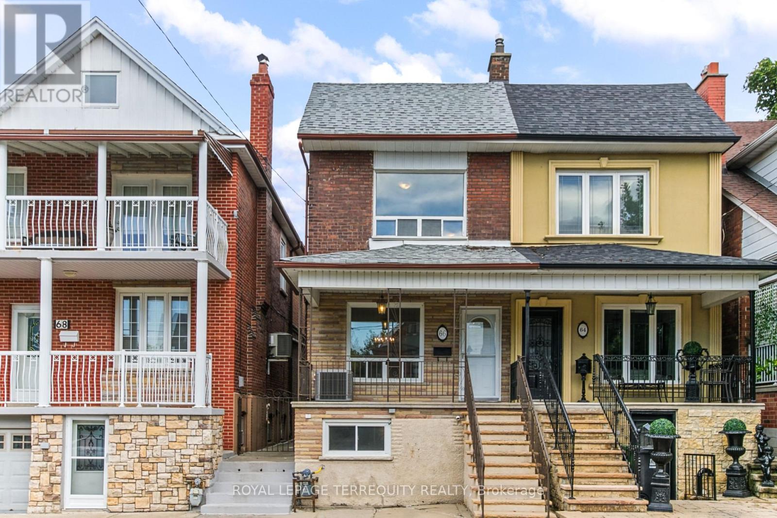 66 Auburn Avenue, Toronto, Ontario  M6H 2L9 - Photo 2 - W13795970