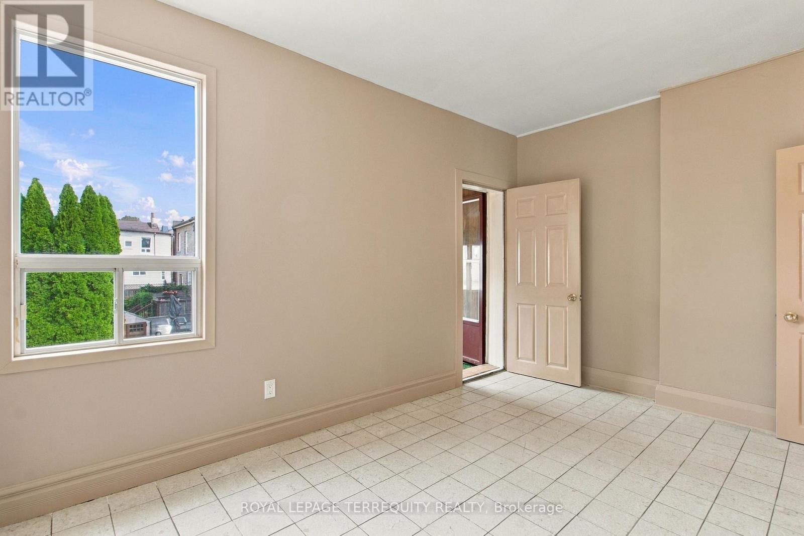 66 Auburn Avenue, Toronto, Ontario  M6H 2L9 - Photo 23 - W13795970