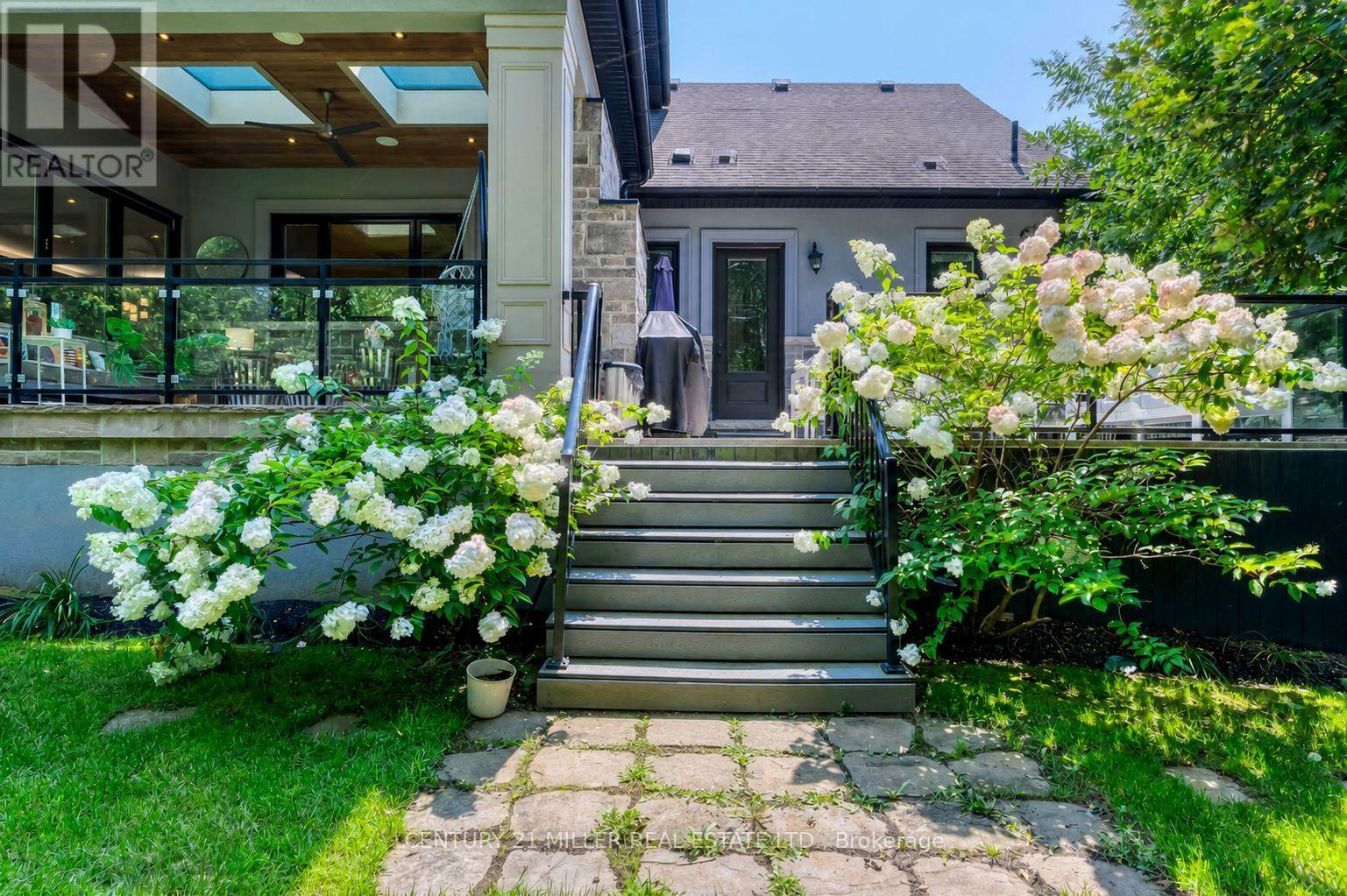 1399 Willowdown Road, Oakville, Ontario  L6L 1X2 - Photo 47 - W13796028