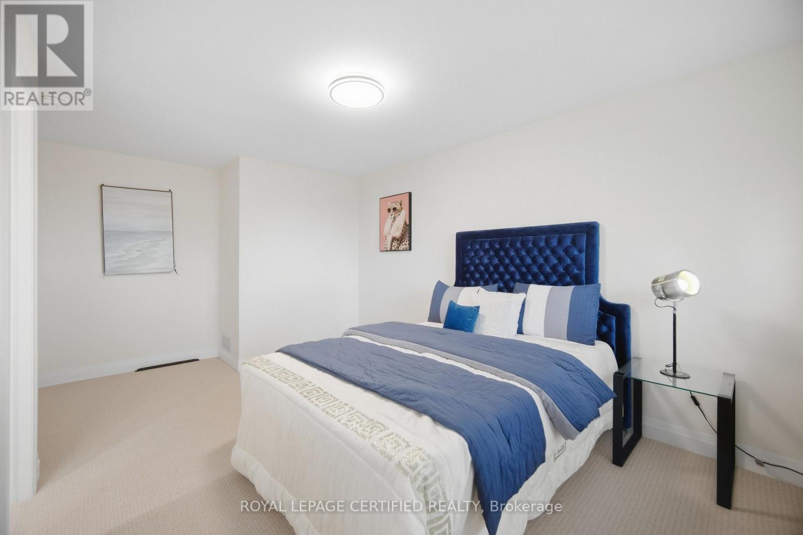 3390 Frobex Court, Mississauga, Ontario  L5C 2B5 - Photo 21 - W13796064