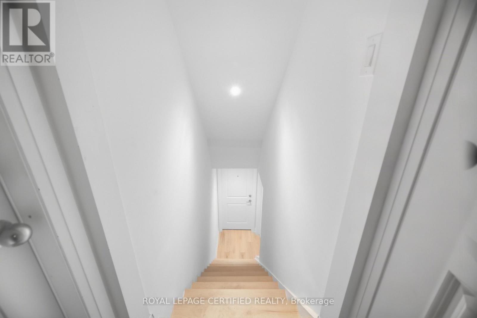 3390 Frobex Court, Mississauga, Ontario  L5C 2B5 - Photo 31 - W13796064
