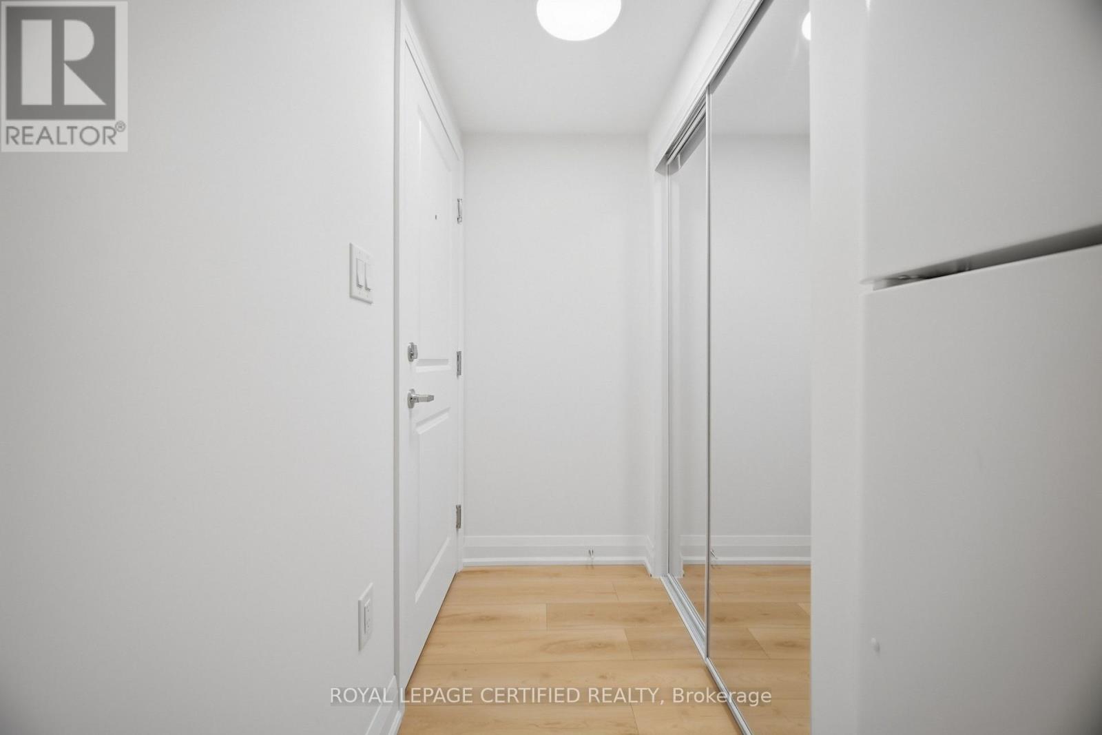 3390 Frobex Court, Mississauga, Ontario  L5C 2B5 - Photo 32 - W13796064