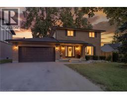 8 BECKETT Drive, Brantford, Ontario