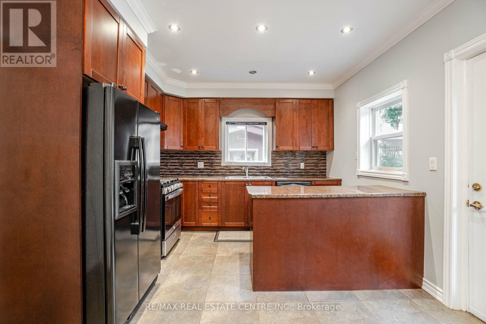 Lower - 267 Aberdeen Avenue, Hamilton, Ontario L8P 2R2 - Photo 18 - X13795704